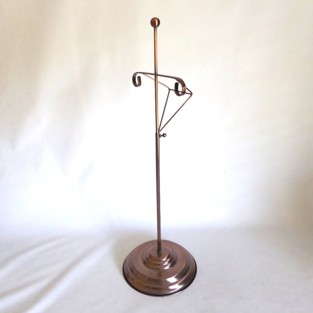 VINTAGE 25.5” UP TO  33.5” ADJUSTABLE TABLE TOP METAL SHOE DISPLAY STAND